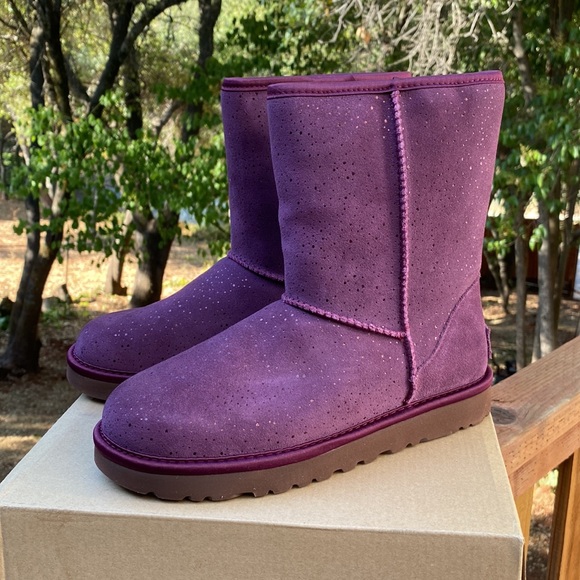 NEW UGG Classic Short Metallic Spots Boot - Picture 4 of 12